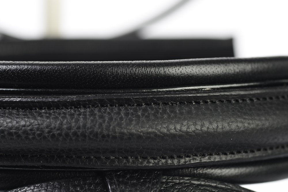 Supreme Black (kiskantár)